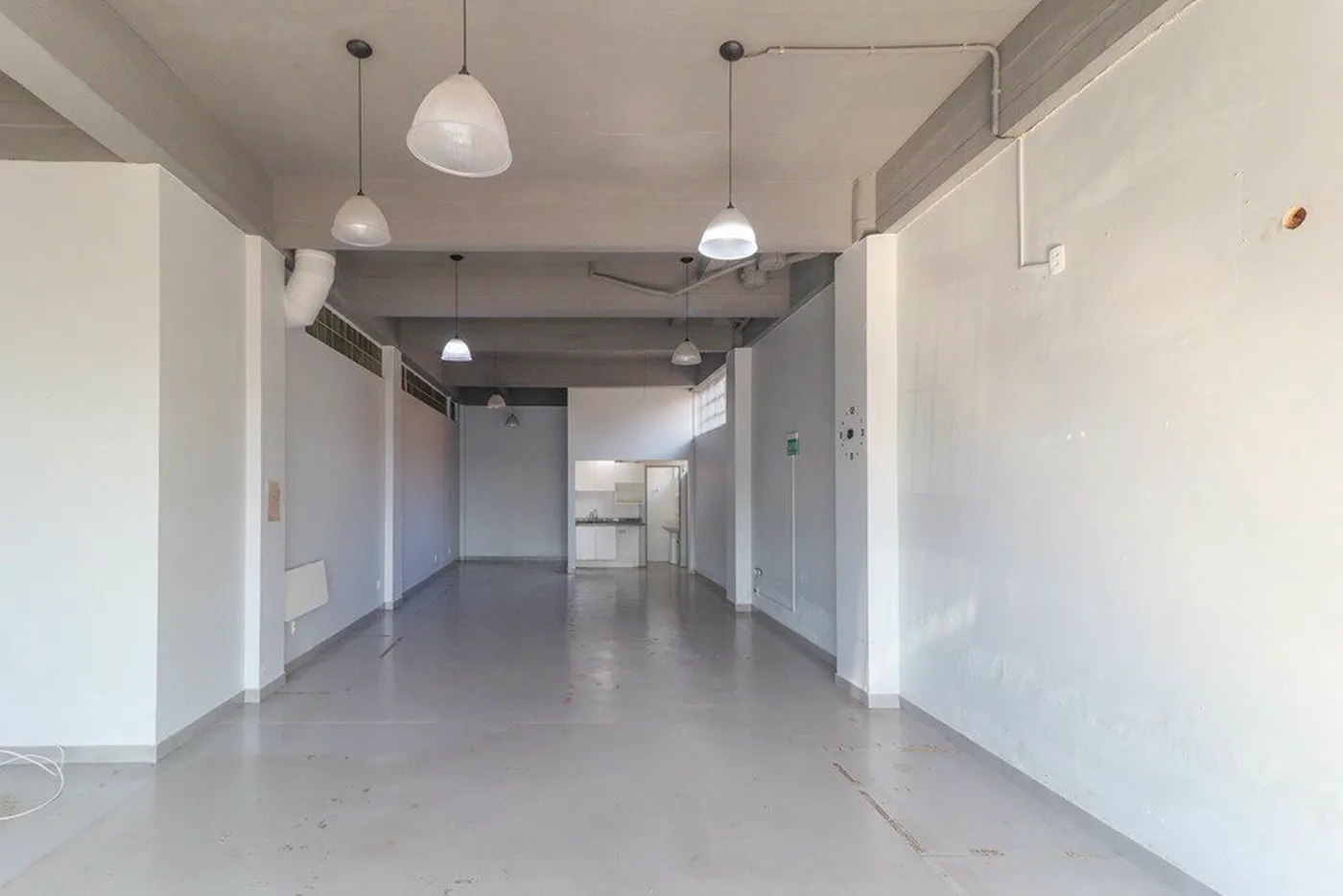 SDA 31 Loja 610371026-4 - REMAX Rocket Exclusividades — foto 2