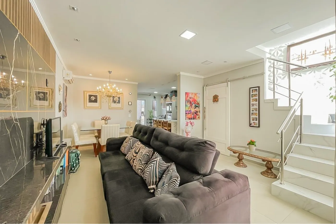 ADMDOP 165 Casa 610191048-48 - REMAX Casa Sul Exclusividades