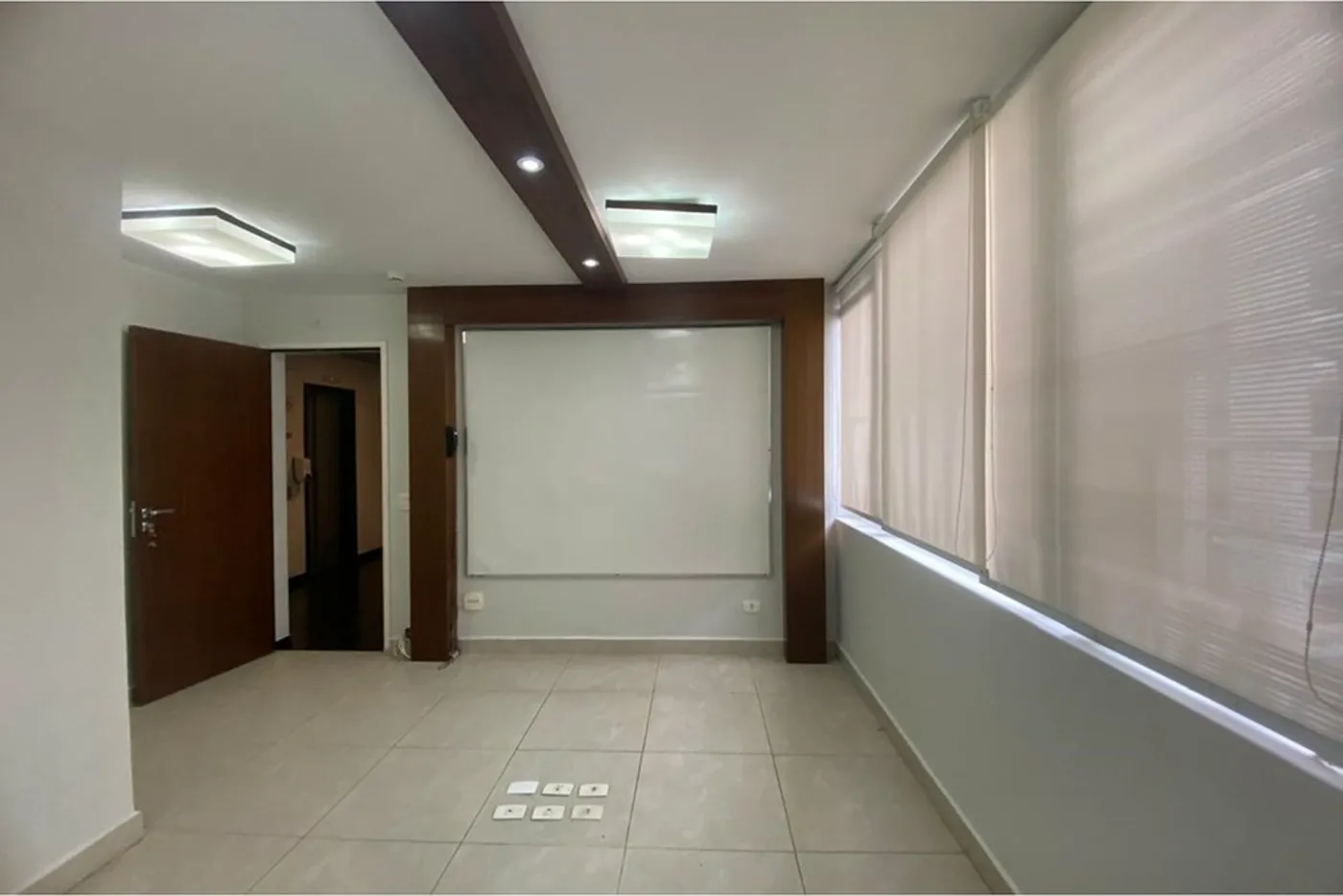 PDHDM 644 Sala 602281029-32 - REMAX Paradisus Exclusividades