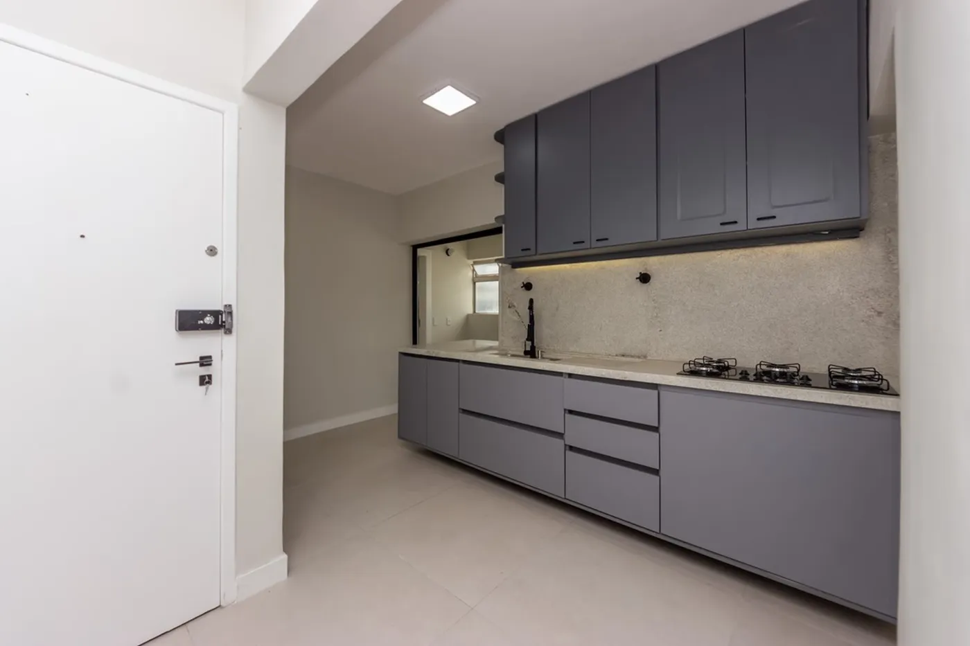 VCDAB 71 Apto 601721059-46 - REMAX Front Exclusividades