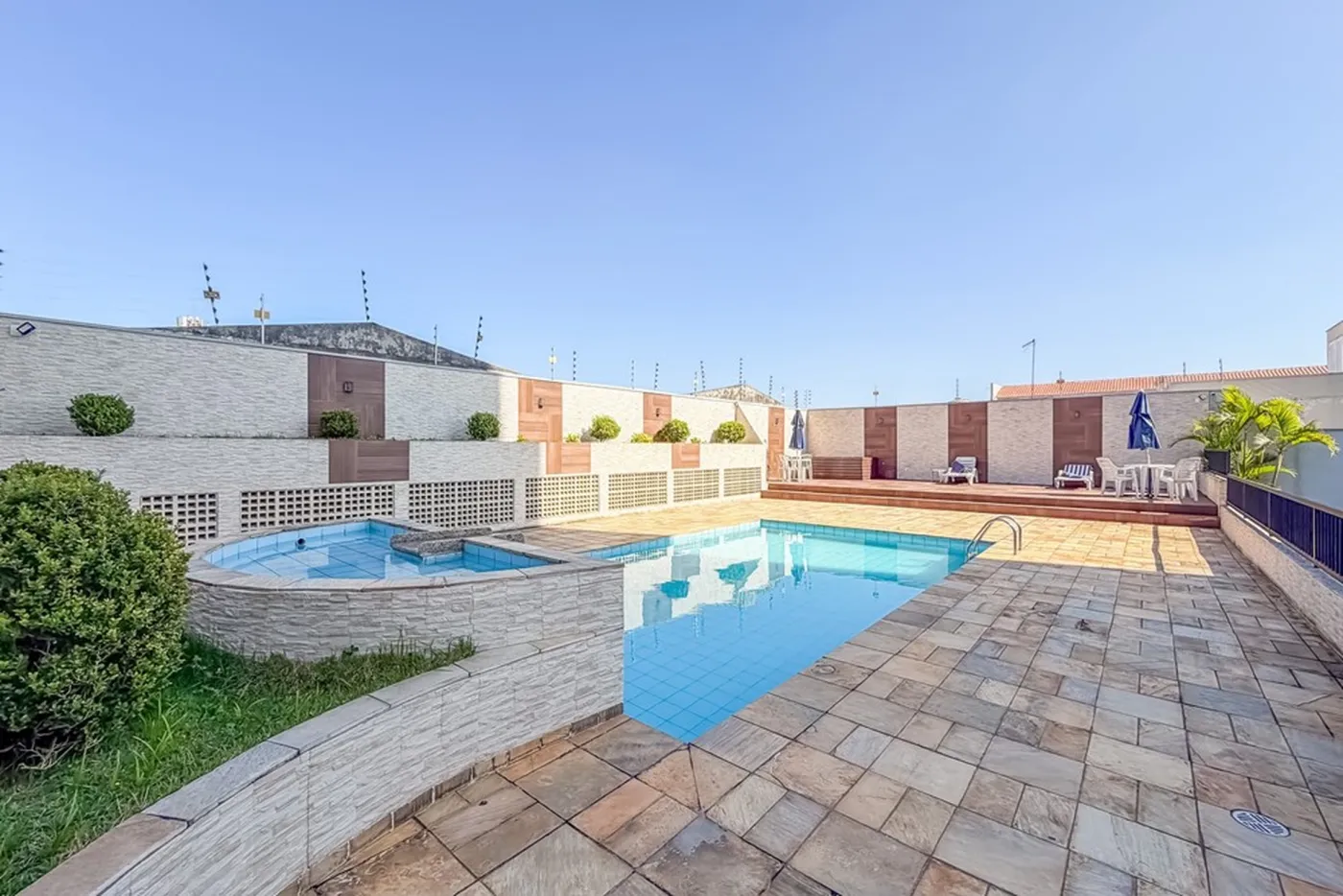 VDMA 286 Apto 602031036-10 - REMAX Classique Exclusividades
