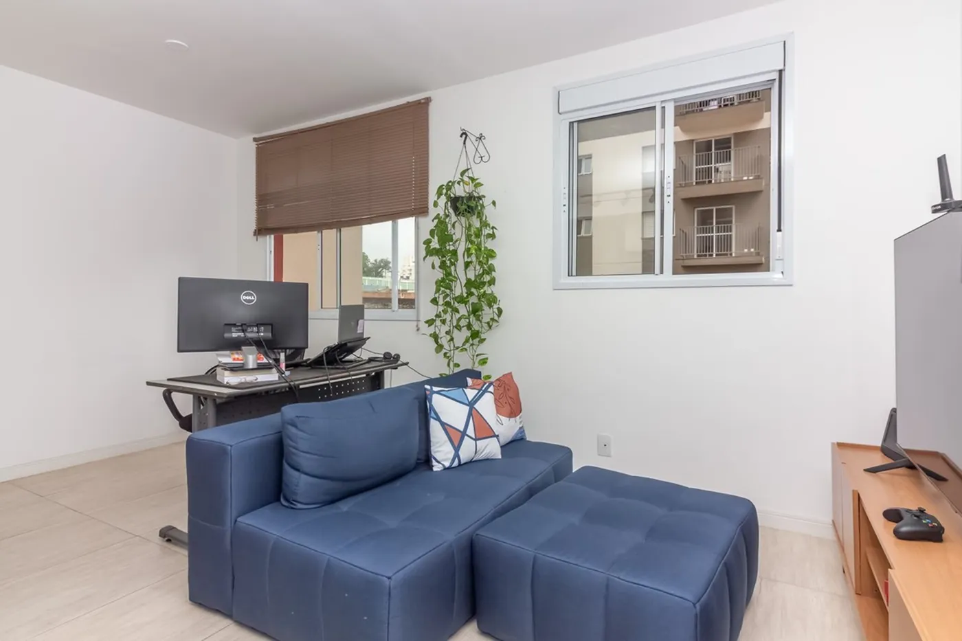 CIB 123 Apto 601241044-57 - REMAX Ville Exclusividades