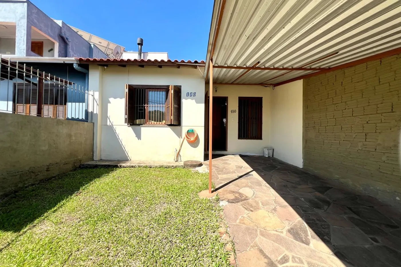 NSDGVA 180 Casa 610241044-4 - REMAX 520 Exclusividades
