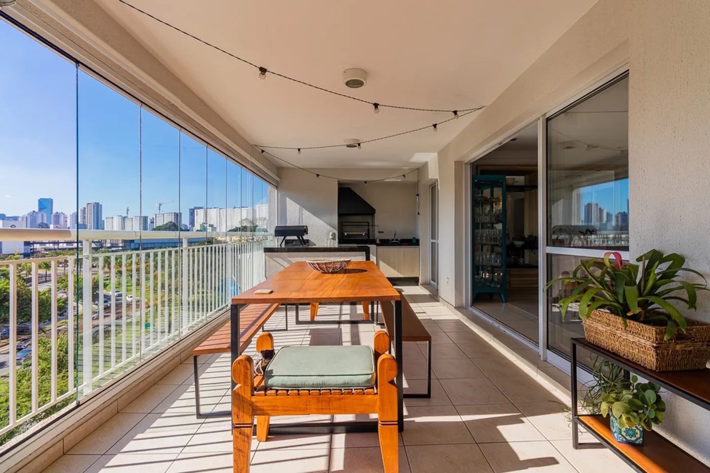 SADMVBR 161 Apto 602051050-22 - REMAX Paradisus Exclusividades