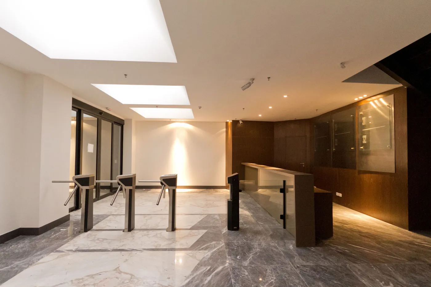 Corporate Emiliano - Invespark