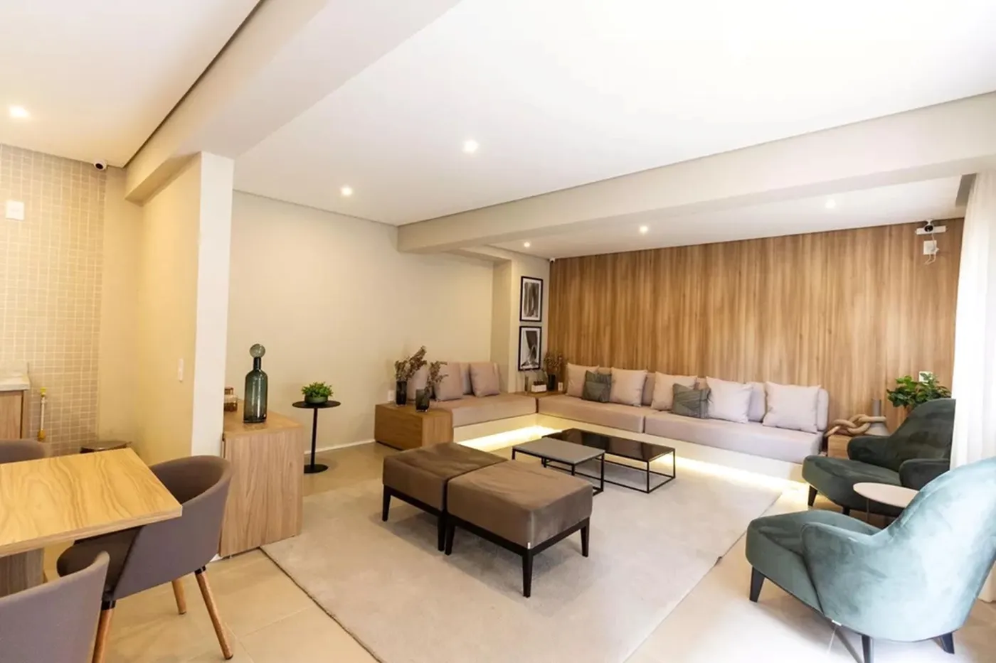 BFTE 944 Apto 602341035-1 - REMAX Ouro Exclusividades — foto 3