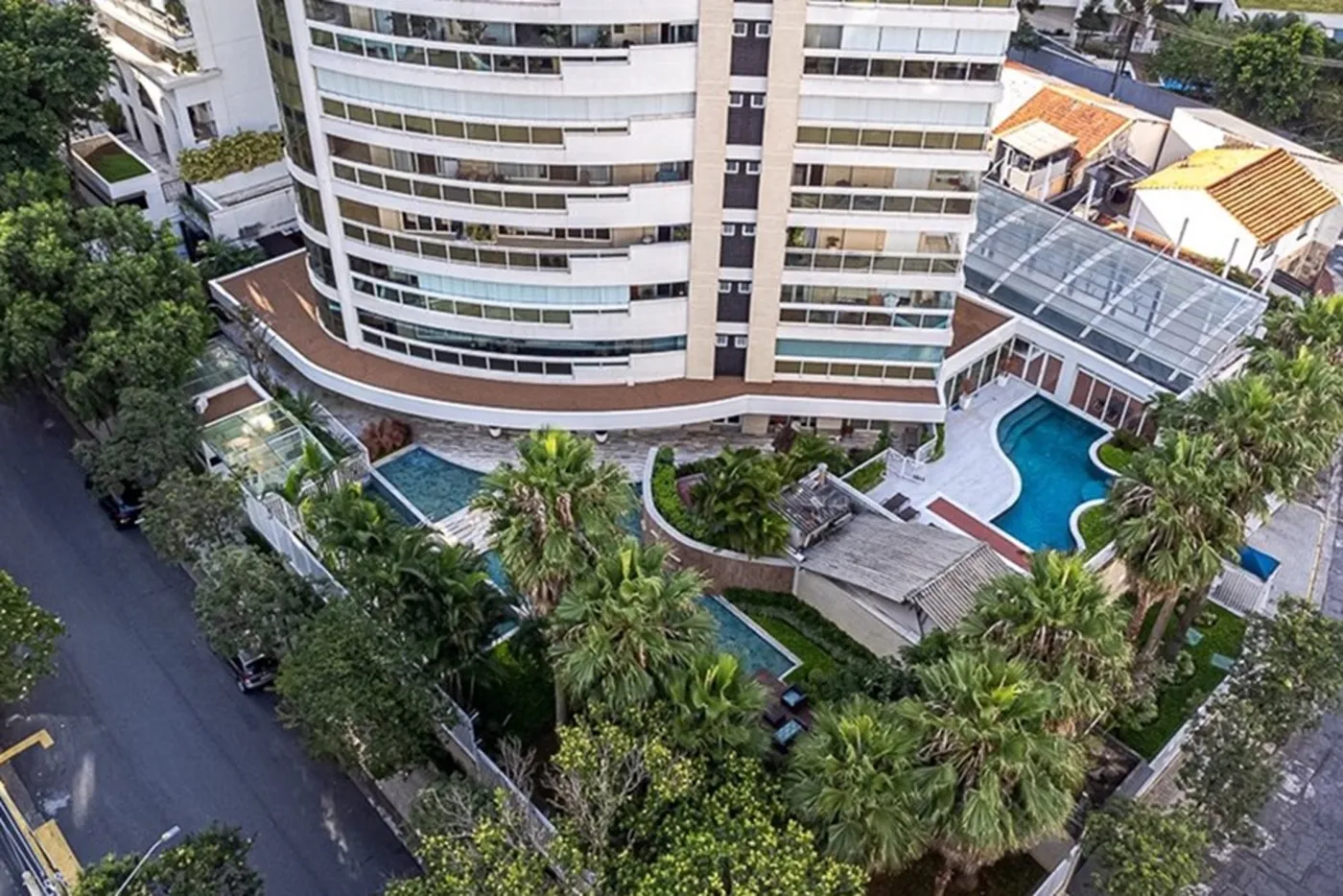 ADLJA 301 Apto 601261064-238 - REMAX Terra Exclusividades — foto 2