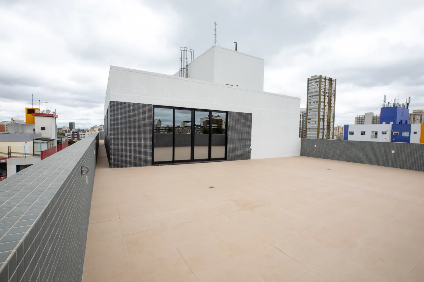 WHMEHL Centro Empresarial - Comercial