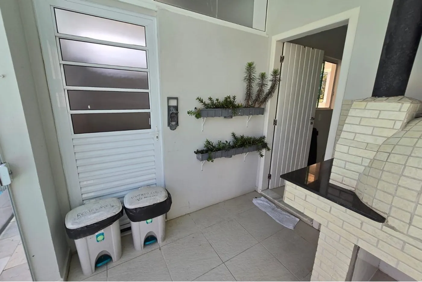 CDBJLBP 4256 Casa 590441012-83 - REMAX Dream On II Exclusividades — foto 2