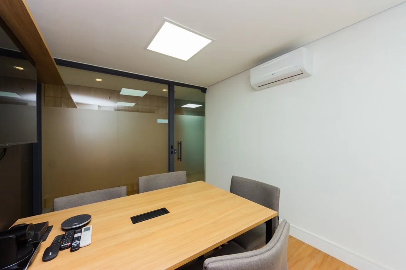 SAHD 792 Sala 601131004-194 - REMAX Ares Exclusividades — foto 3