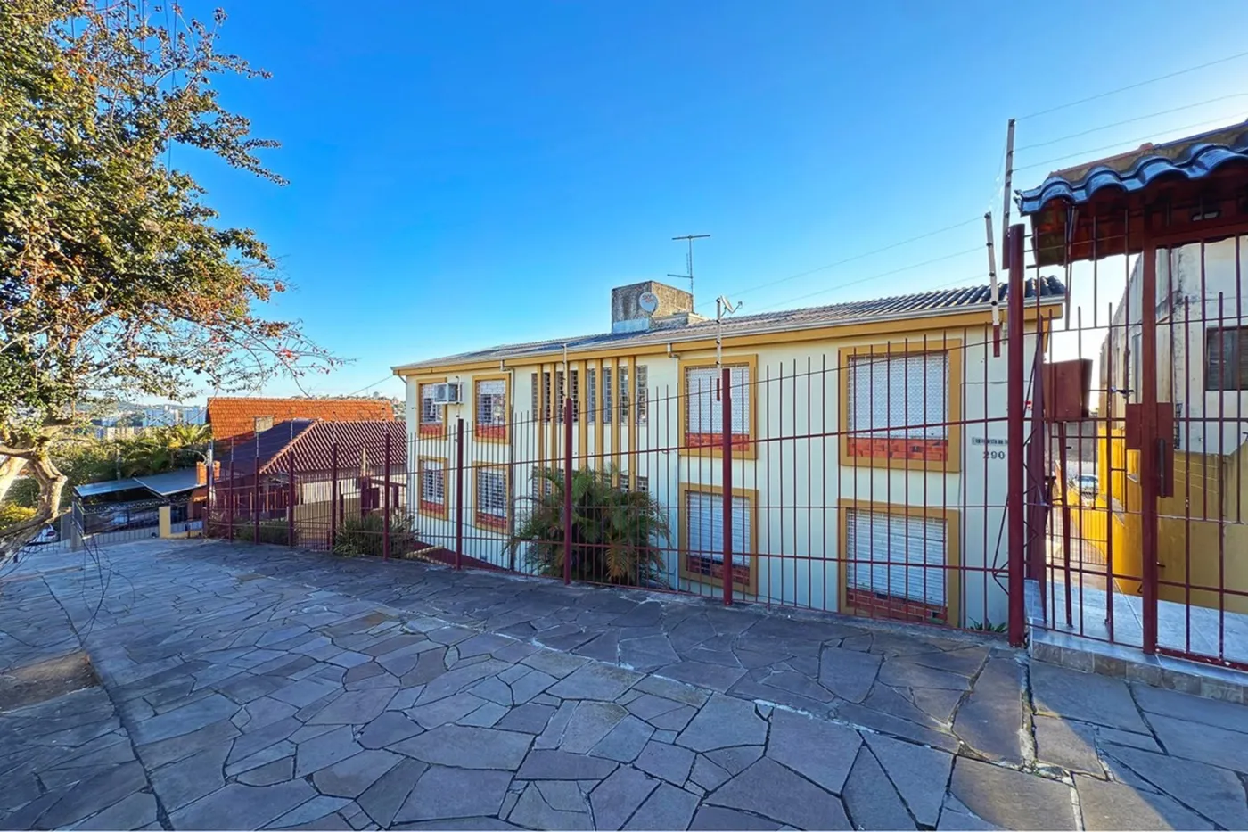 MT 290 Apto 610191043-32 - REMAX Casa Sul Exclusividades