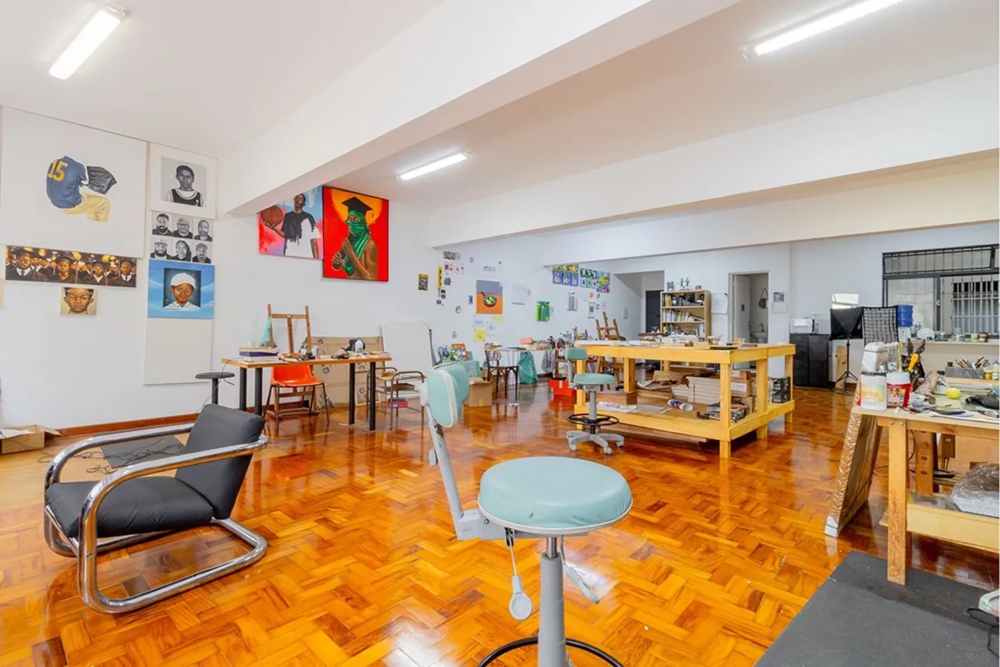 CCC 105 Sala 601081108-6 - REMAX Lepex Exclusividades — foto 5