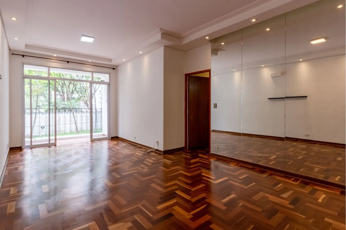 BCCSC1 133 Apto 601361020-460 - REMAX Trio Exclusividades