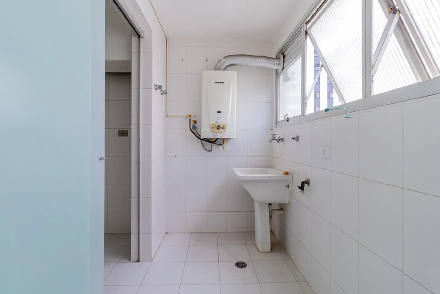 BNP 360 Apto 601081089-16 - REMAX Lepex Exclusividades — foto 2