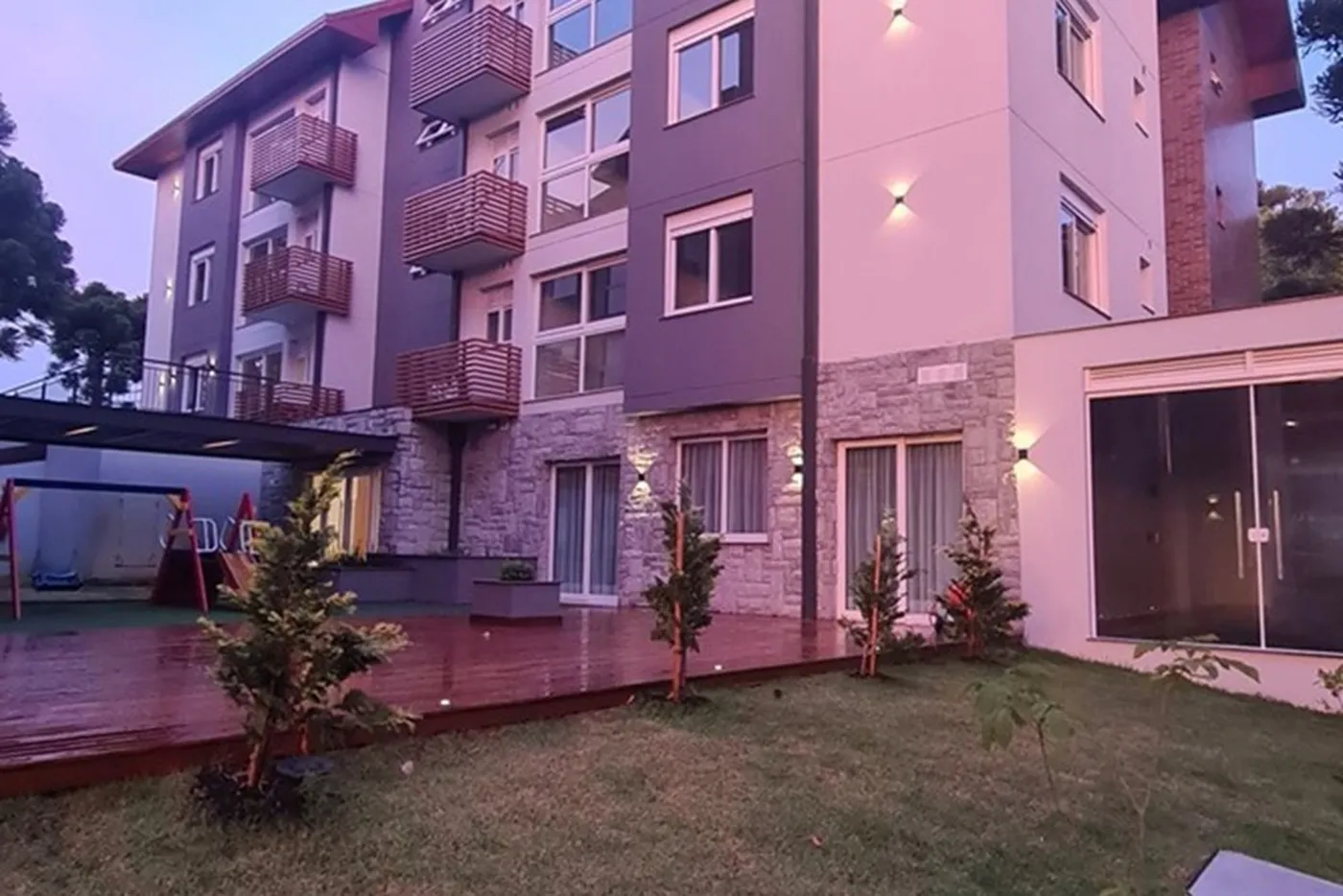 CBDM 831 Apto 610441001-15 - REMAX Diamond Orla Exclusividades