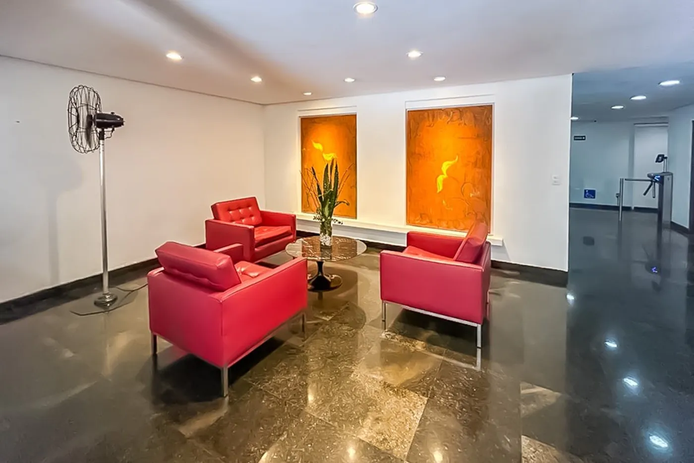 JPNDJ 5483 Sala 601721049-18 - REMAX Front Exclusividades — foto 4