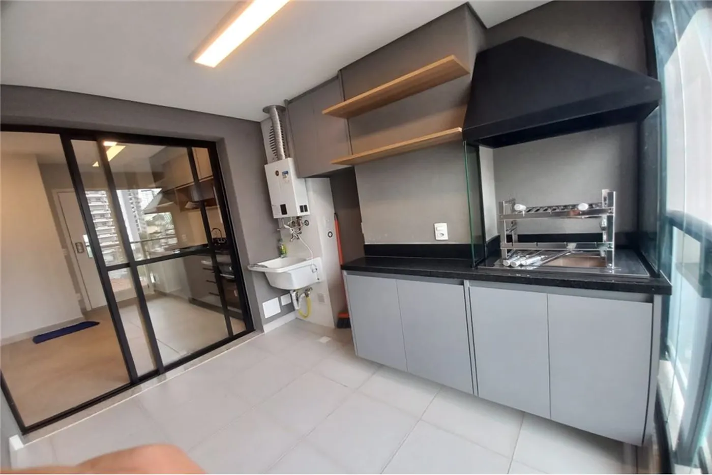 BVAF 122 Apto 602101011-266 - REMAX Paradisus Exclusividades