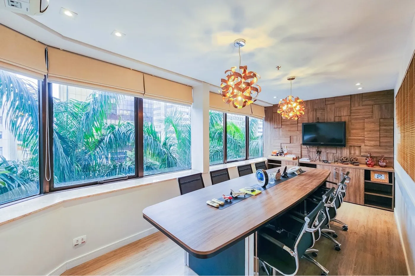 PBFL 1811 Sala 601131057-20 - REMAX Ares Exclusividades