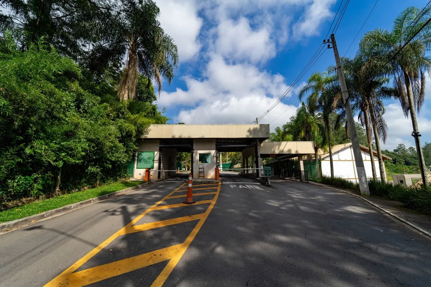 SDLL 10 Lote 690591006-124 - REMAX Máxima Exclusividades