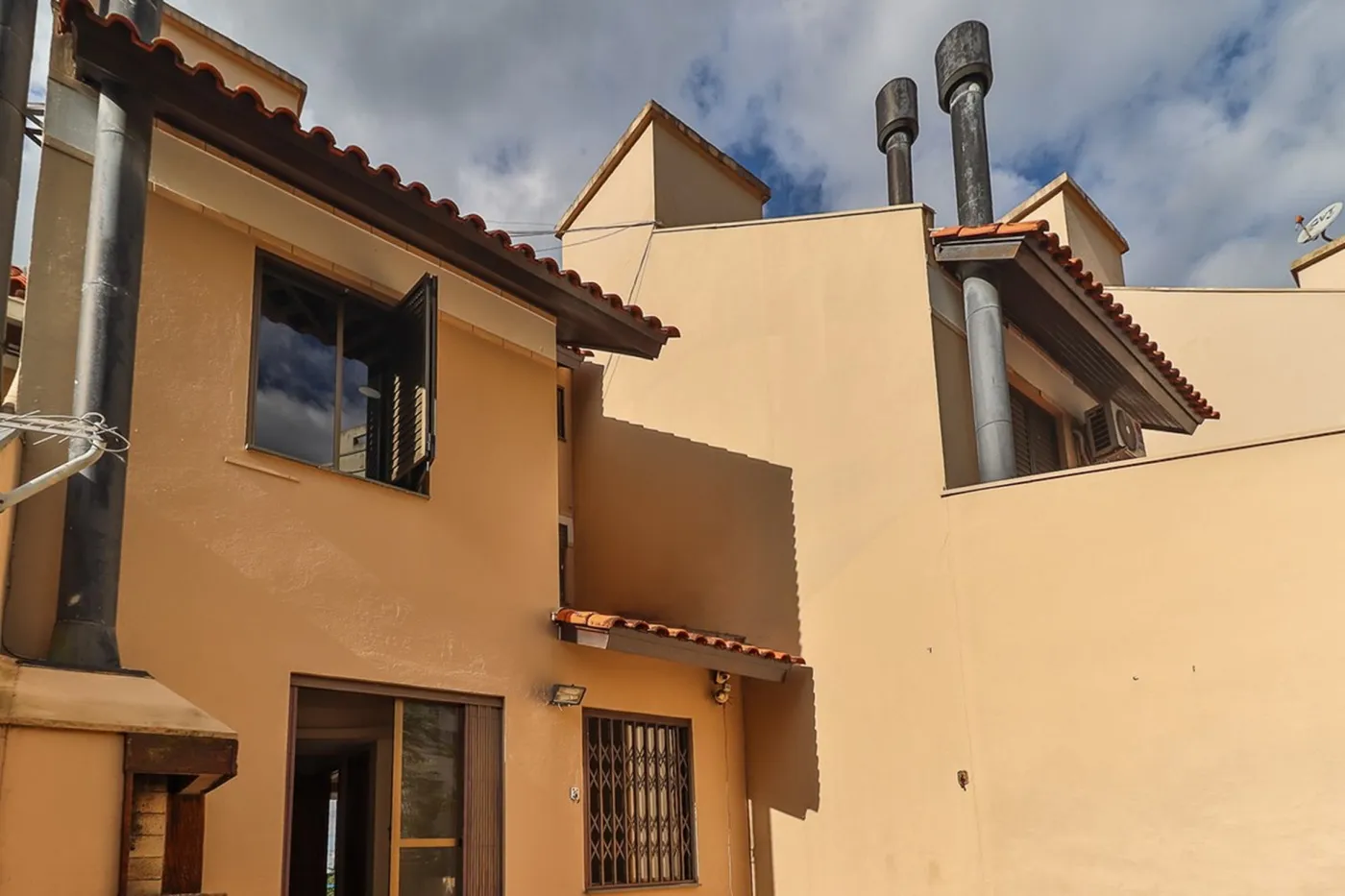 JISMLM 287 Casa 612511010-119 - REMAX Moderna Exclusividades — foto 2
