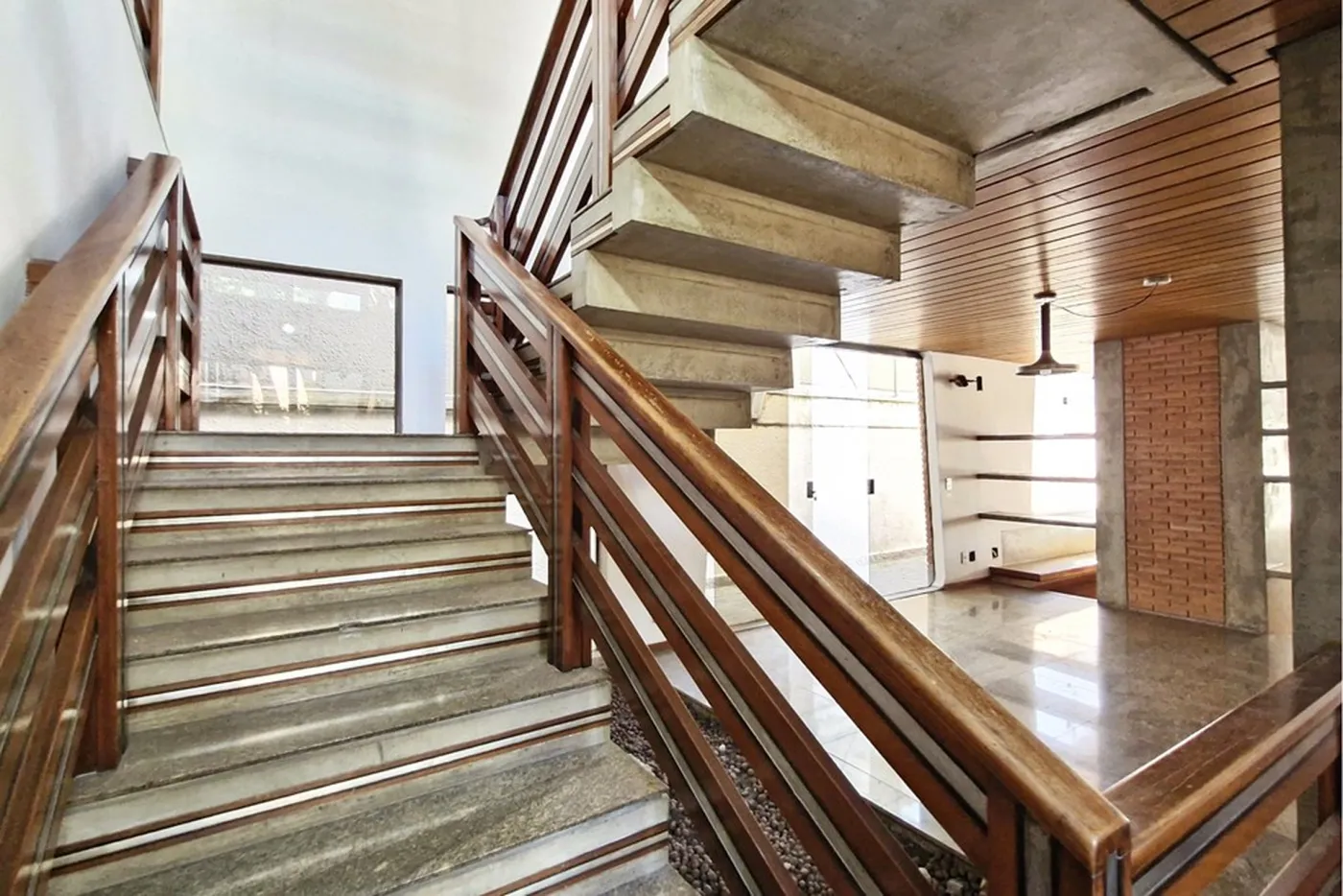 SASV 234 601361045-23 - REMAX Trio Exclusividades — foto 3