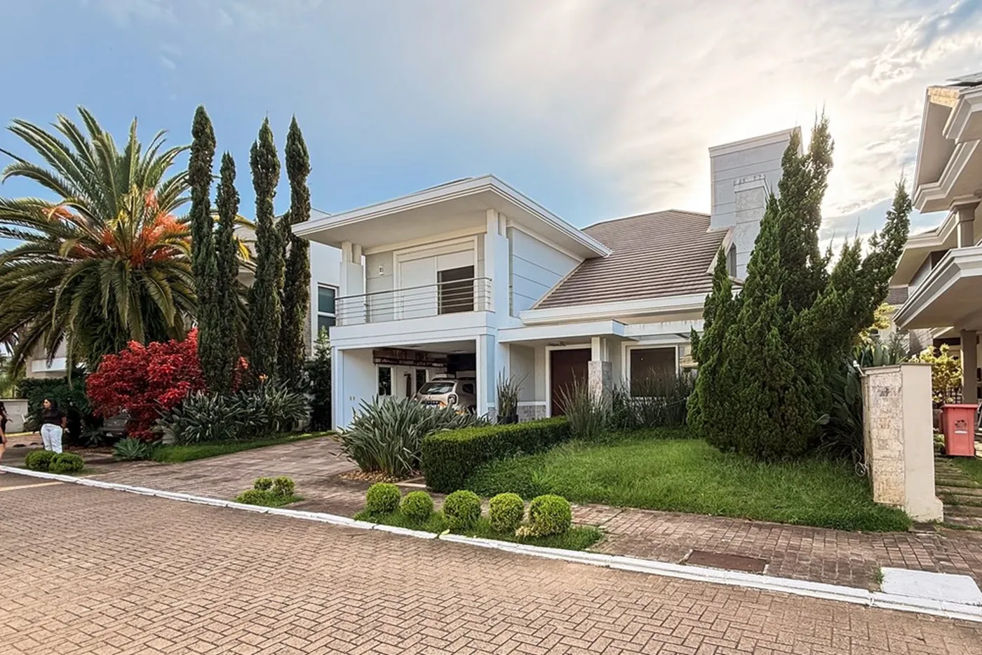 EVA 50 612651009-73 - REMAX Pillares Exclusividades