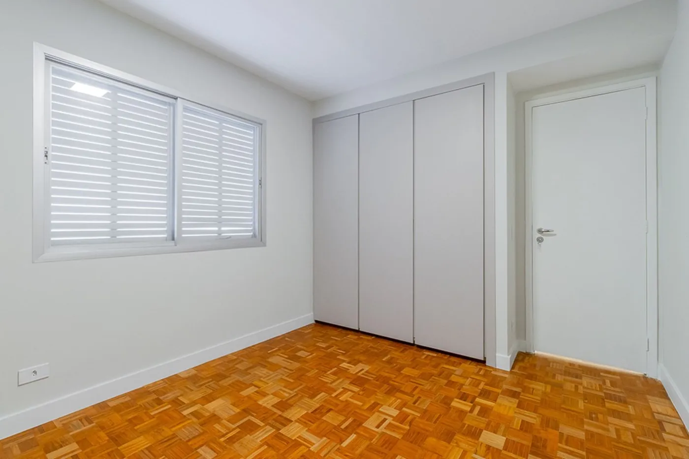 BI 555 Apto 601081006-149 - REMAX Lepex Exclusividades — foto 4