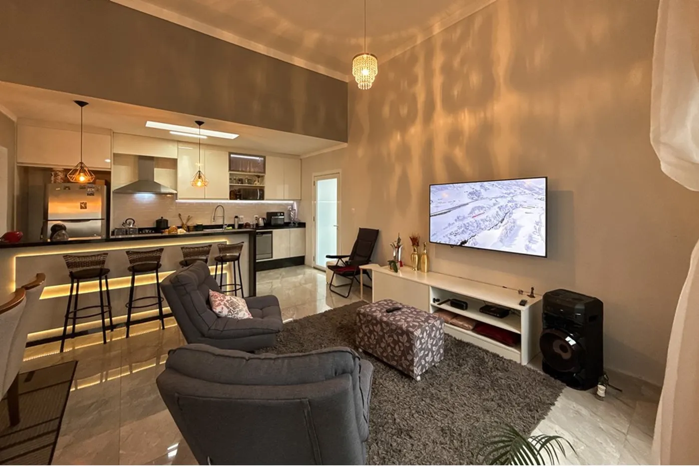 IDR 841 Casa 612651031-156 - REMAX Pillares Exclusividades — foto 2