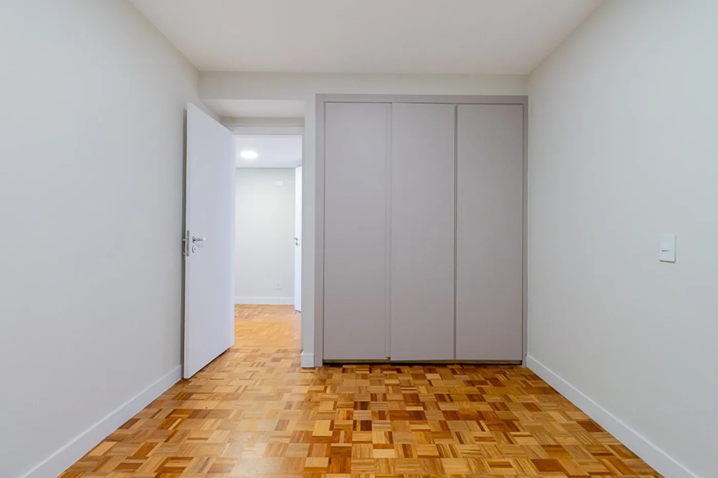 BI 555 Apto 601081006-149 - REMAX Lepex Exclusividades — foto 3