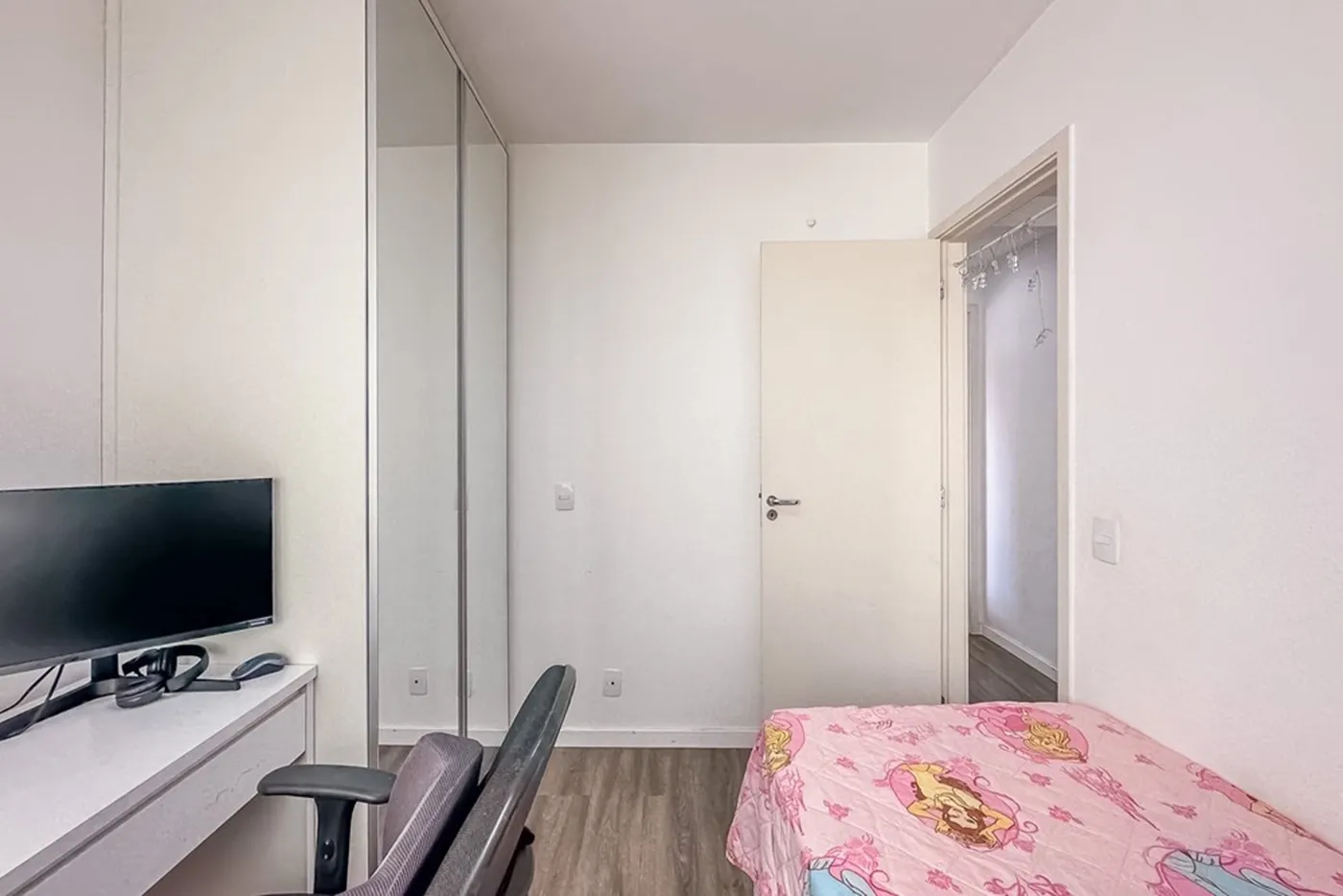 ABDA 662 Apto 601721059-24 - REMAX Front Exclusividades — foto 5