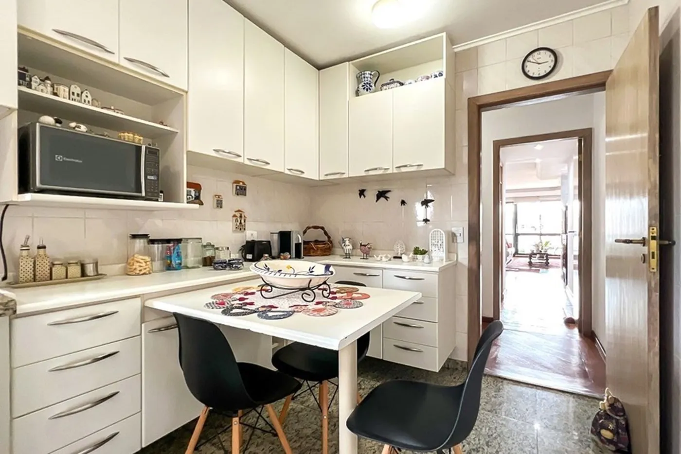 VAGU 184 Apto 601371060-26 - REMAX Boutique Exclusividades — foto 2
