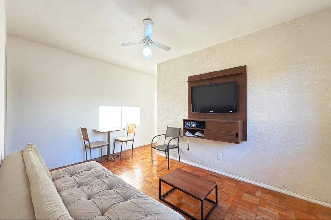 MT 290 Apto 610191043-32 - REMAX Casa Sul Exclusividades — foto 2