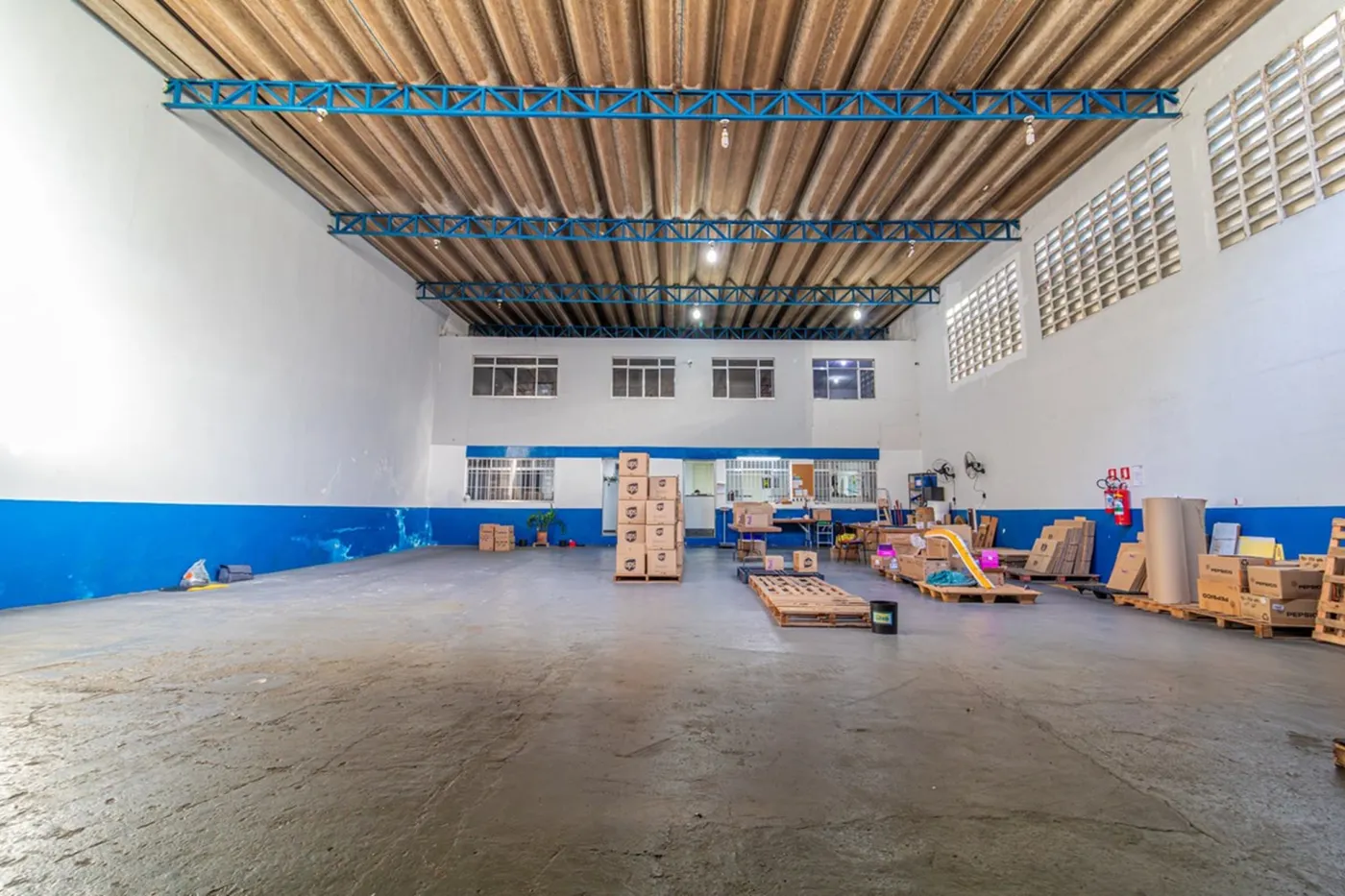 JOAM 95 Pavilhão 601401007-99 - REMAX Paradisus Exclusividades