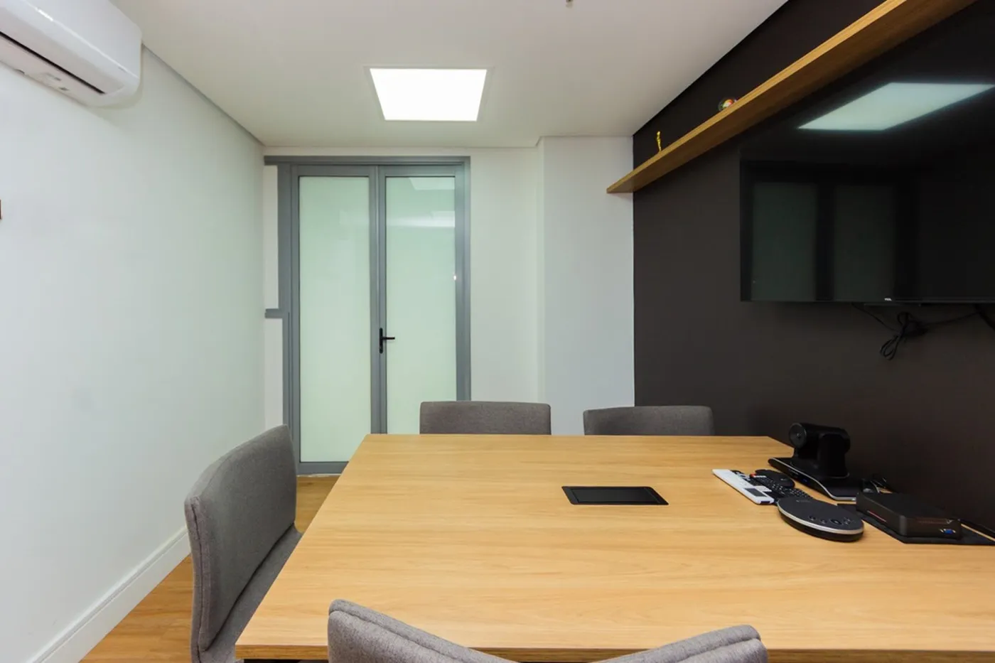 SAHD 792 Sala 601131004-194 - REMAX Ares Exclusividades — foto 4