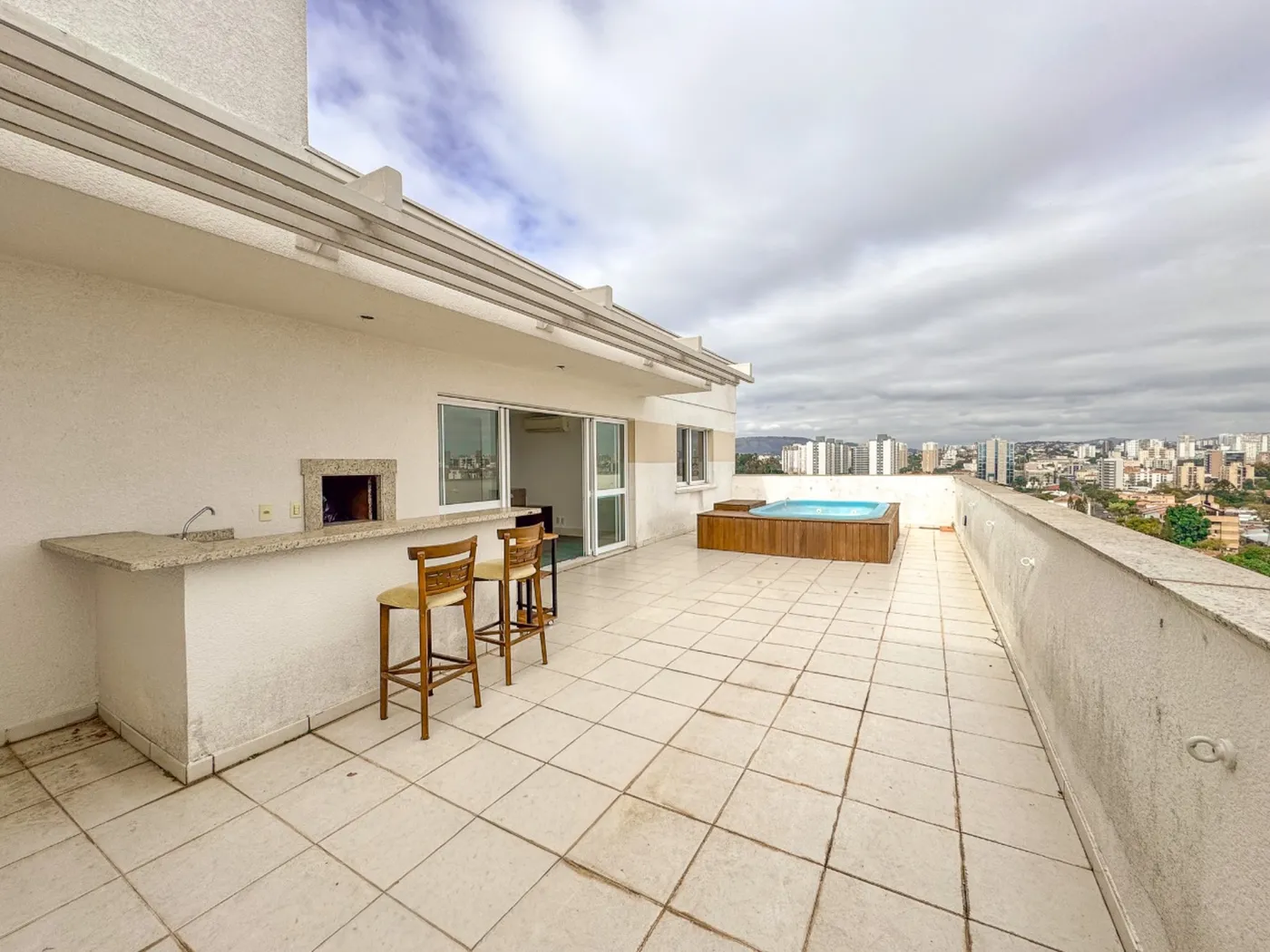 JLMGDO 131 Apto CO00515 - Elegance Imóveis Exclusividades