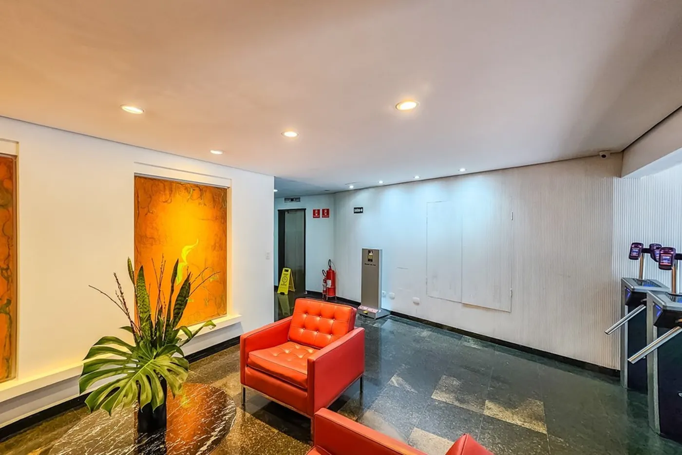 JPNDJ 5483 Sala 601721049-18 - REMAX Front Exclusividades — foto 3